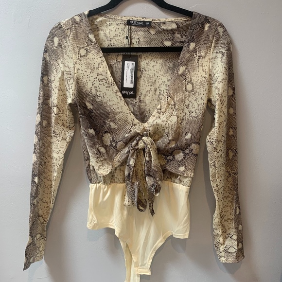 BRAND NEW NASTYGAL SNAKESKIN BODYSUIT - Picture 1 of 2